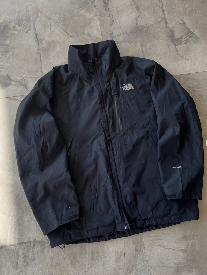 VINTAGE NORTHFACE HYVENT JACKET (RARE FIND, BEST FOR STYLING)