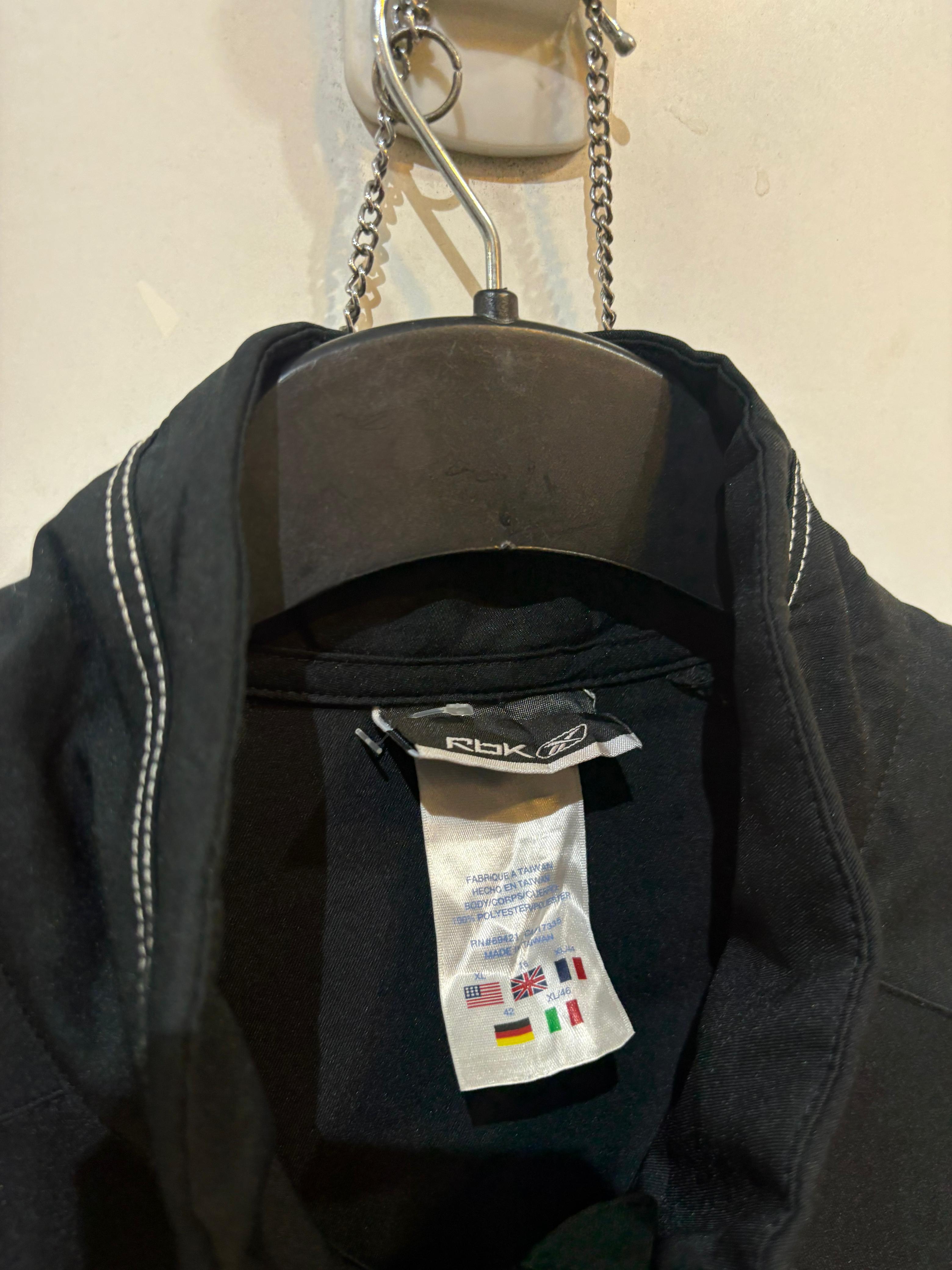 REEBOK BLACK WIND CHEATER